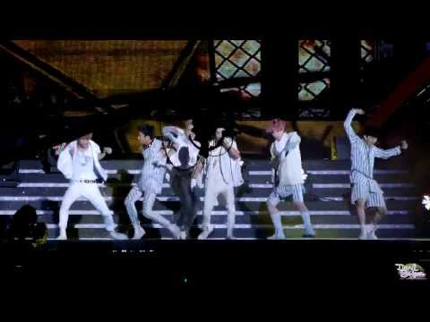 FANCAM PERF 130914 B A P   One Shot @ MBC "Music Core" 2013 Incheon Airport