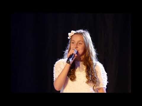 Martyna Maciąg 12 lat -  Z wysokiego nieba ( Pastorałka )