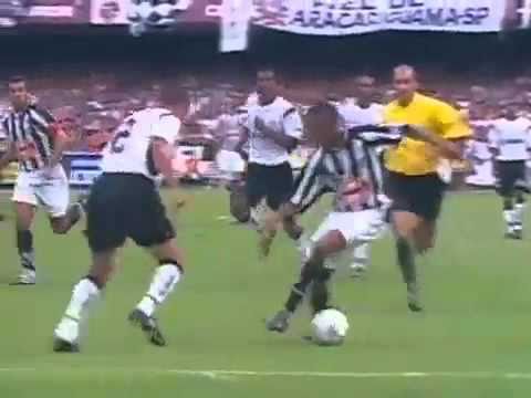 Santos F.C. - Campeão Brasileiro 2002.