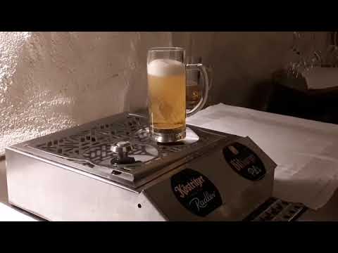 Frisch gezapftes Bier mit Bottoms up Bierzapfanlage Beerbuddy im Heide Park Familienhotel