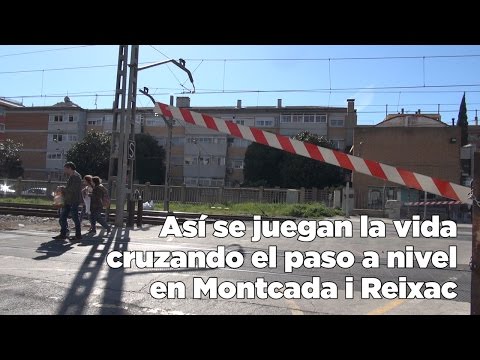 El peligroso paso a nivel de Montcada i Reixac