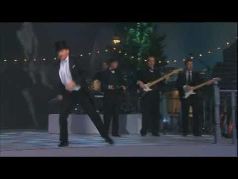 download lagu mp3 mp4 Paul Byrom Songs, download lagu Paul Byrom Songs gratis, unduh video klip Paul Byrom Songs