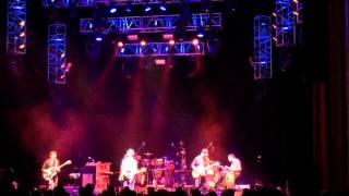Guster - Two At A Time (Capitol Theatre, Port Chester, NY - Nov 28, 2015)