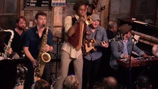 Nathaniel Rateliff &amp; The Night Sweats, ft. Preservation Hall Jazz Band &quot;Look It Here&quot;