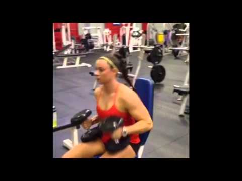 Women's Physique Off Season Training: chest and shoulders