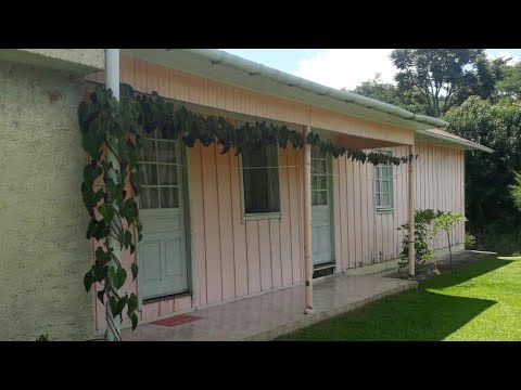 WE SAW A LOT OF OLD THINGS, RARE THINGS AND...ALSO VERY STRANGE THINGS IN THIS HOUSE!!!