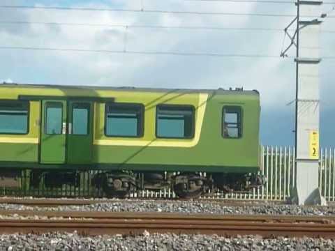 Dart class 8100 E.M.U - Shunting at Fairview Dart depot.