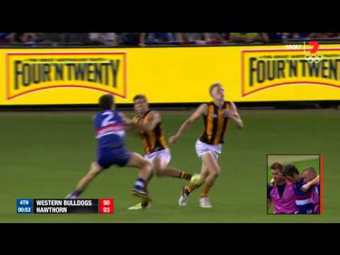 Final two minutes of the Hawks epic win - AFL