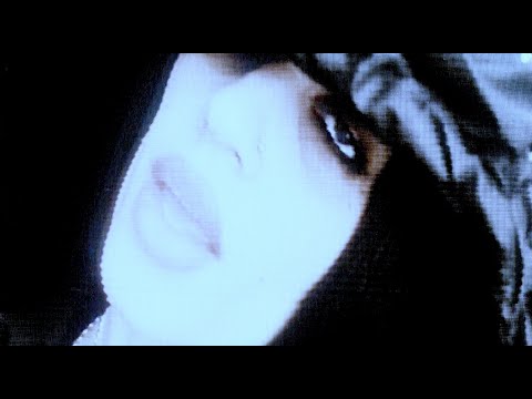 COUCOU CHLOE - GUESS (PROD. COUCOU CHLOE) *FLASHING LIGHTS*