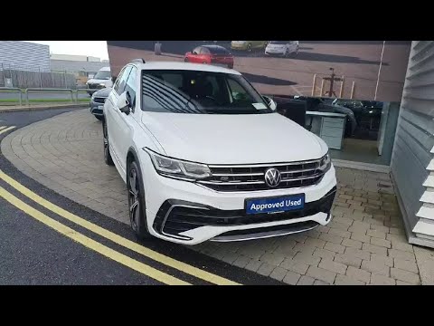 Volkswagen Tiguan Tiguan R-line Tsi Phev S-A R-li - Image 2
