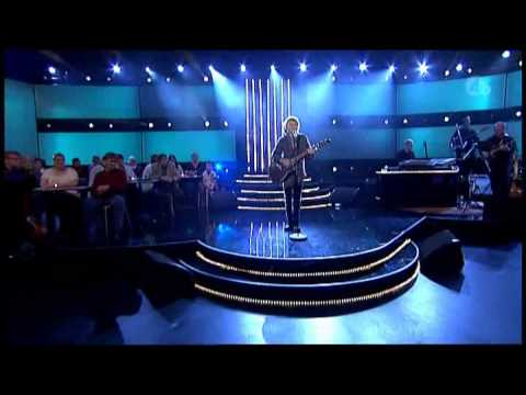Ulrik Munther - En Vanlig Dag (Live Bingolotto 2009) HQ