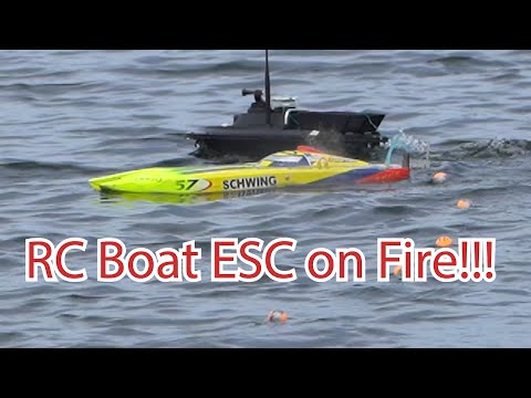 Best brushless RC Racing Speed Boat @ Seletar RC Crawler Extreme
