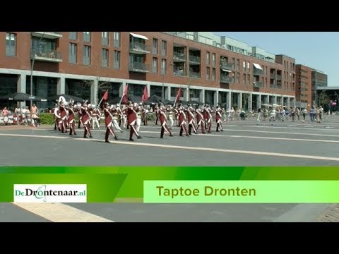 VIDEO | Wereldkampioen marsparade treedt op tijdens Bevrijdingstaptoe Dronten VIDEO | Wereldkampioen marsparade treedt op tijdens Bevrijdingstaptoe Dronten