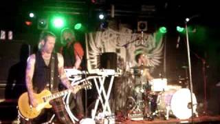 Terrorvision Human Being CardiffMillenium Music Venue