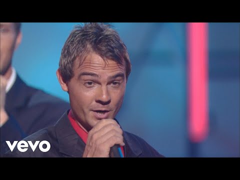 Bill & Gloria Gaither - What God Says [Live] ft. Ernie Haase & Signature Sound