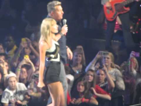 Taylor Swift with Rascal Flatts - What Hurts The Most - Nashville 2013