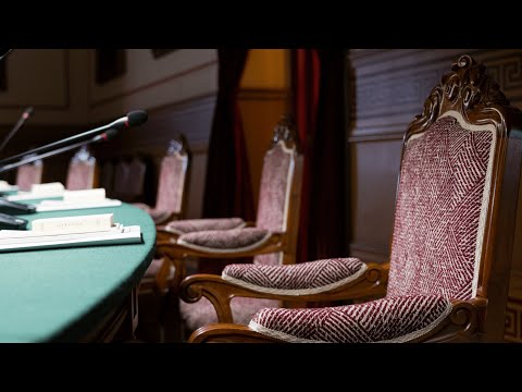 Pleno público extraordinario de la RAE con motivo de la apertura del curso académico 2025-2026