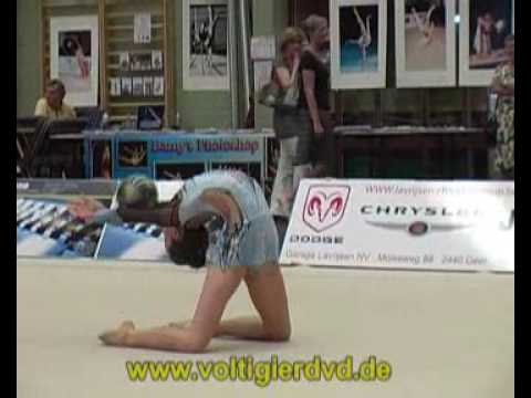 04 - Nina EVRARD - Ball - Rhythmic Cup Mol 2009