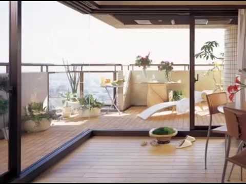 brise-vue-balcon-bleu-foncé-fleurs-tapis