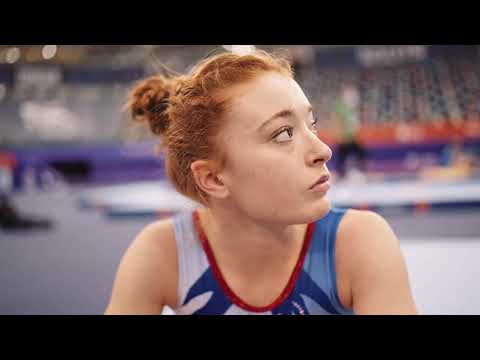 De halve finale van Niamh en de synchroonfinale - Triffis TV Vlog 93