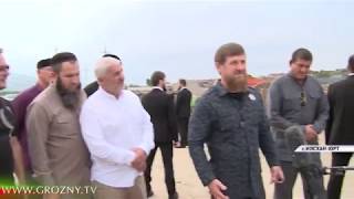 Рамзан Кадыров посетил стройплощадку селения Илсхан-Юрт