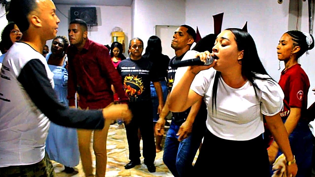 Thais Liberato - ELE DESCEU PARA QUEBRAR