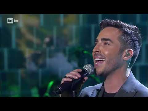 Angelucci canta "L'uomo che verrà" - Sanremo Giovani 21/12/2018