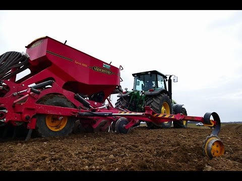 Siew pszenicy 2016! John Deere 8330 & Vaderstad spirit 400s! |HD|