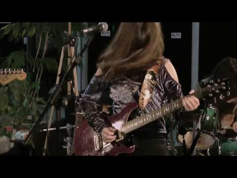 Cracklin'Groove - Pipeline - Uber alles (B. Spickard/B.Carman) (Jello Biafra/John Greenway)