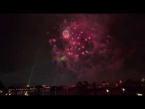 Disney’s EPCOT Forever Fireworks 2021