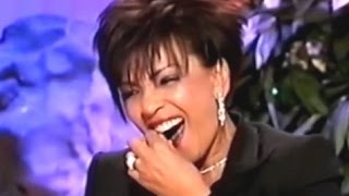Shirley Bassey - Blue Tongue Clip w/ Graham Norton (2003 Live)