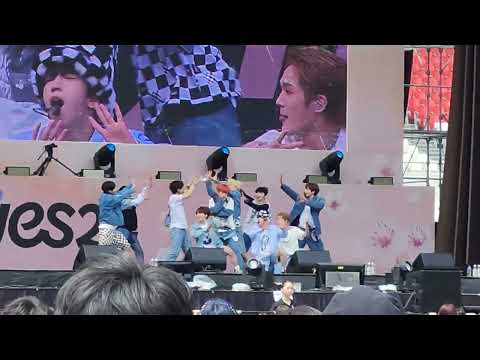 Xikers dancing to industry baby @ Lovesome 230422