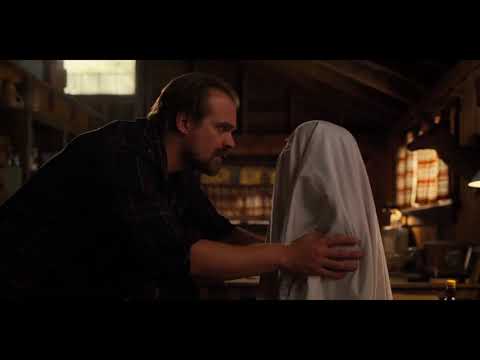 Millie Bobby Brown | Stranger Things Season 2 Episode 2 - Eleven Scares Hopper!!!(29/10/2017)