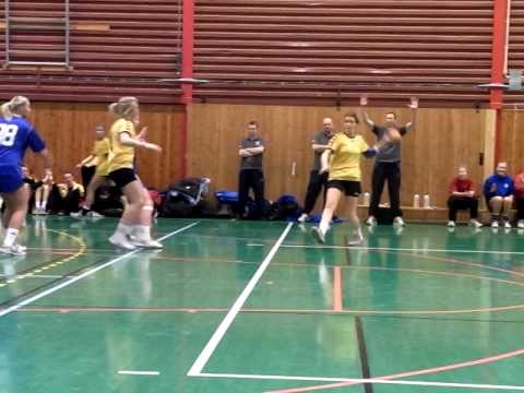 Sverigecupen 2-3 Linn gör mål. 100117 Kvartsfinal A Göteborg-Västergötland 21-16.AVI