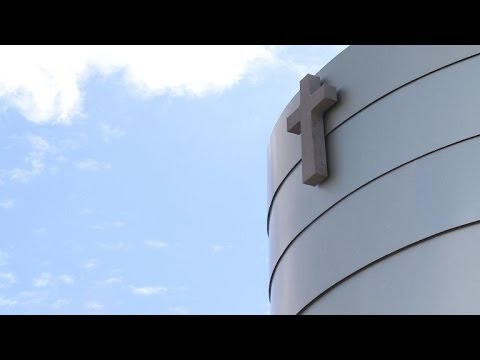 Présentation d'une nouvelle église à Saint-Denis