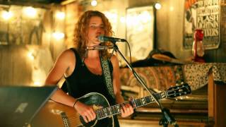 Kathleen Edwards - Lone Wolf (Live at the Dakota Tavern, Toronto - Aug 3/10)