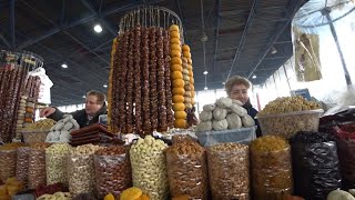 Walking around Yerevan: climbed to the top of the Cascade and visited 