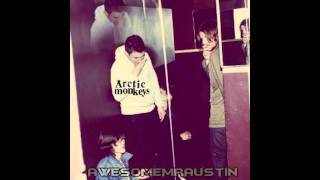 Arctic Monkeys - Dangerous Animals (HD)