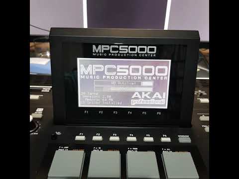 Akai MPC5000 with new LCD display
