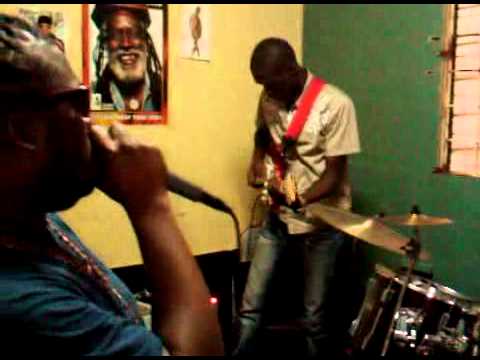 Neil Amos - Clean and Come out  rehearsal (Bands Mix)