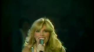 AMANDA LEAR   Enigma Give a bit of hmm to me Live @ Festivalbar 1978