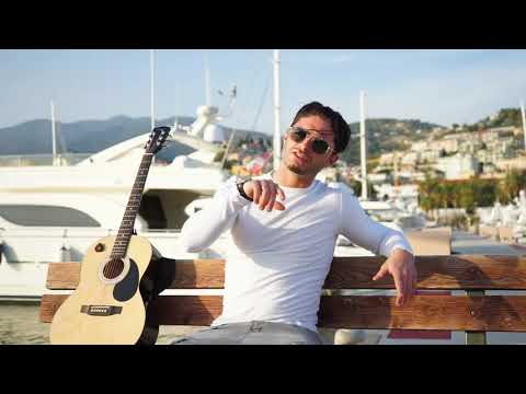 Alex Frenz - MUCHACHITA