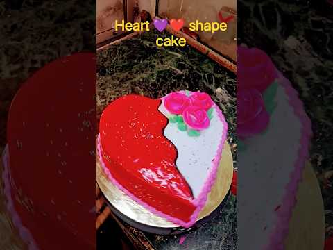 2 kg heart shape cake strawberry flavour