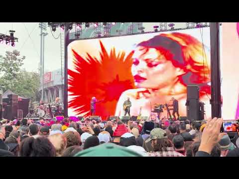 DEVO "That's Good" live at CRUEL WORLD 2025