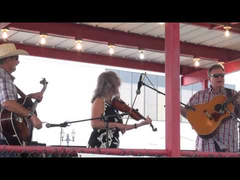 2017-05-27 Senior Division Champion - Starr McMullen - 2017 Athens Fiddle Contest