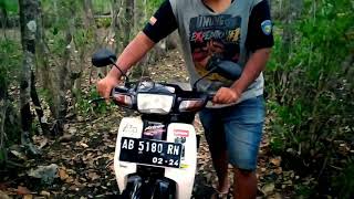 Download lagu Story wa motor macet  -kau pikir kaulah segalanya- mp3