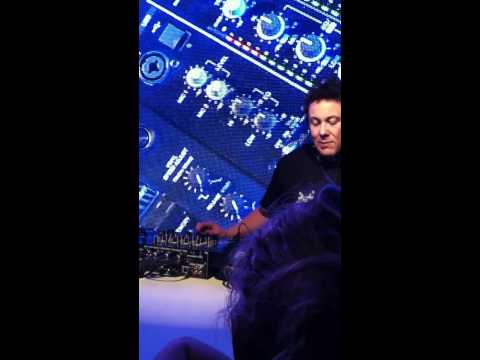 Joachim garraud @MIXMOVE 2012 STAND PIONEER