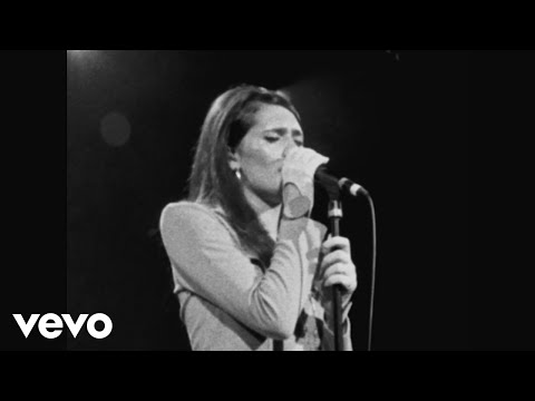 SIENNA SPIRO - Die On This Hill (Live from Warsaw)