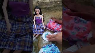 Download lagu barbie gadis cuci di kali #minivlogs #barbie #cucibaju #disungai mp3