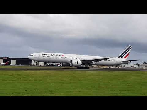 Atterissage Vol Air France AF460/MK923